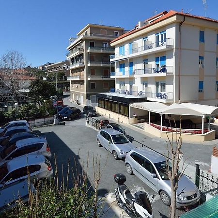 Hotel Guya Varazze Exterior photo