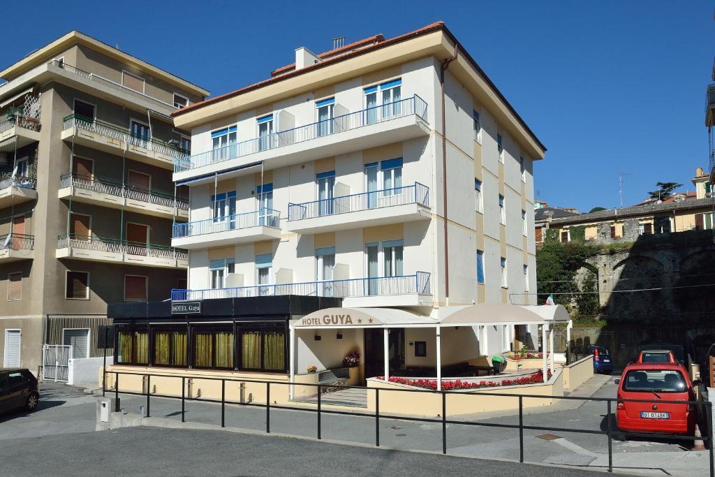 Hotel Guya Varazze Exterior photo